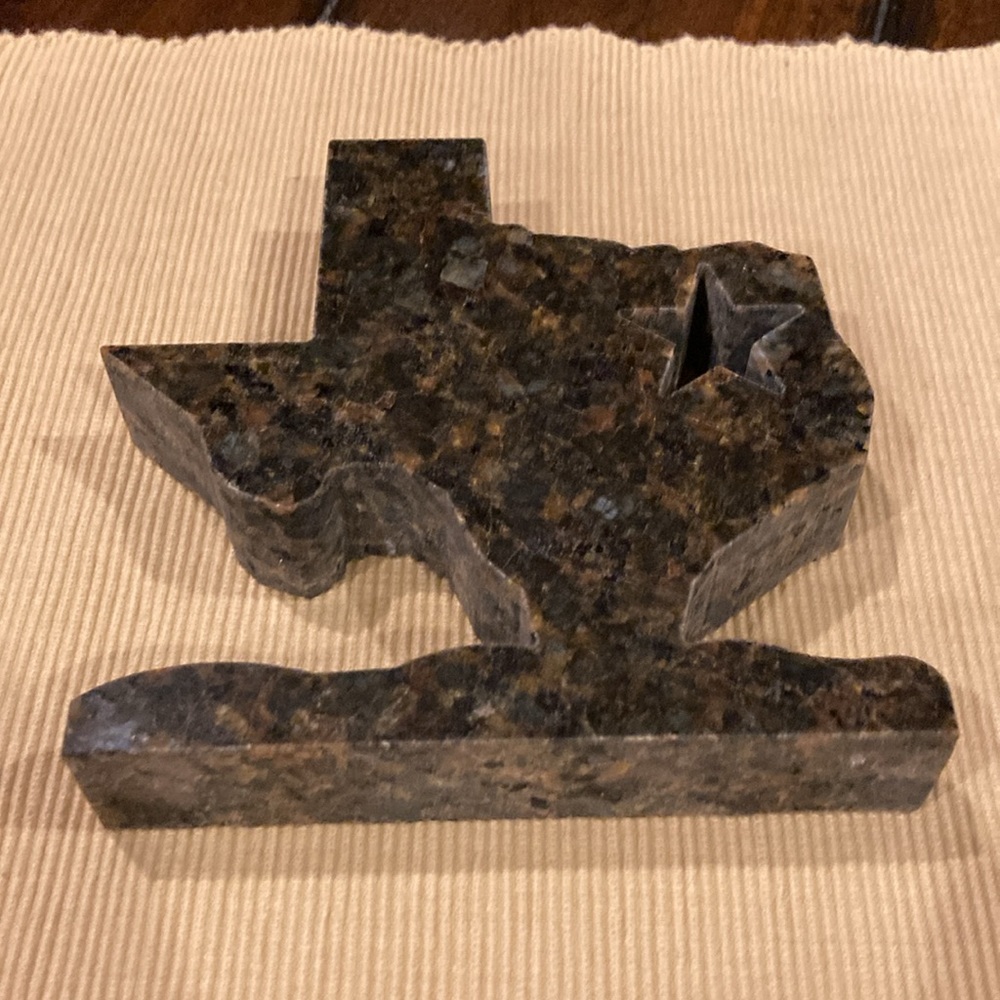 Granite Texas - Cut with Water Jet - Picture 6 of 11